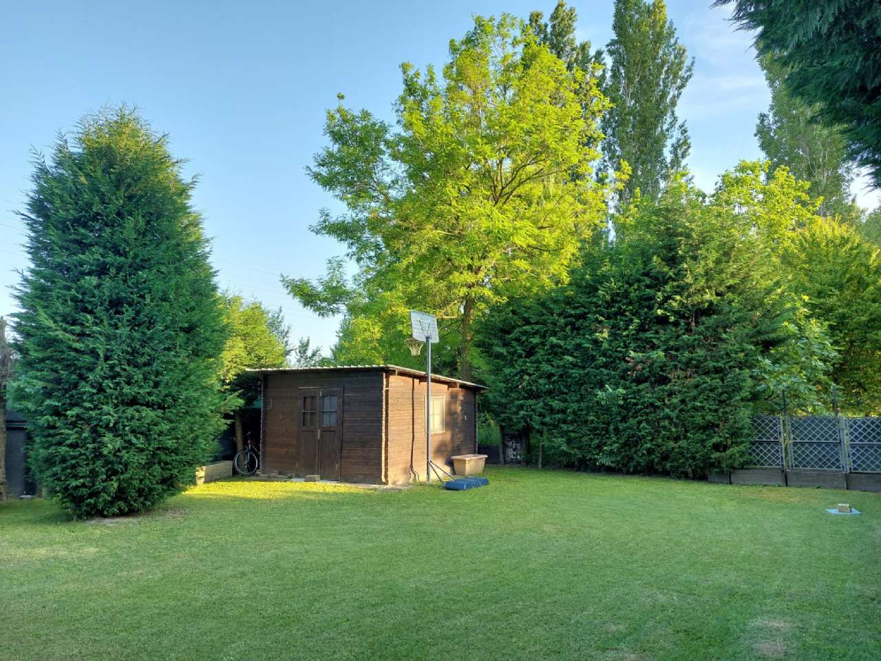 Vendita Casa indipendente Modena con giardino Via Emilia Est